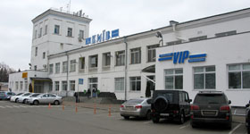 Погудiли i злетiли