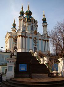 Усе — улюбленцям Януковича