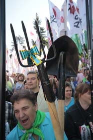 Далі буде — гнівно й політично