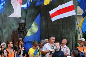 Лукашенку пророкують долю Чаушеску
