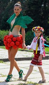 Ти скажи, скажи, «Калино», де взялася ти така?..