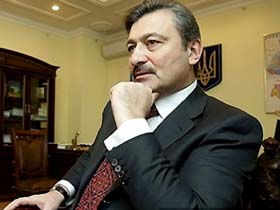 Навіки в тіні «Гліцинії»
