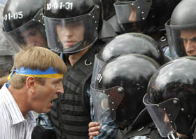 Дні міліцейської залежності
