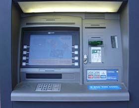 «Полювання» на банкомати