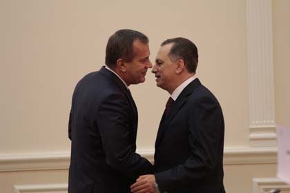 Якнайдалі від Європи!
