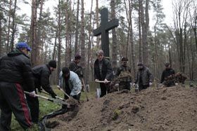 Викопано в Биківні