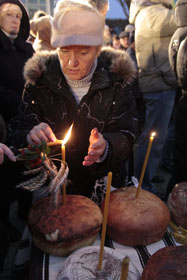 Мертві об’єднали