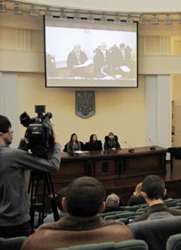 Рухайтесь до суду