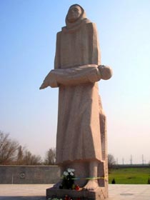 Кругла дата з гострими кутами