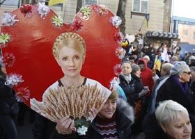 Поки «мама» в тюрмі