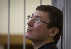 Десять днів до наказу
