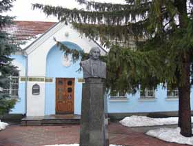 Перша «колиска» Гоголя