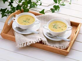 Дорогу — першій