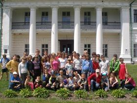 Подароване дитинство