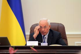 Не зберуть селяни — видобудемо з шахт!