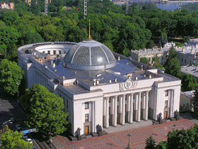 Зі списку — в депутати
