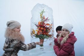 Троянди для Снігової королеви