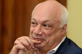Шукати світло навіть там, де тінь