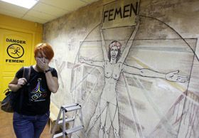 FEMEN тікають iз країни