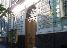Національний музей Тараса Шевченка. Модернізація, реконструкція й ігри в наперсток