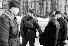 Міліція йде в агітатори