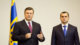 Фальсифікатор Захарченко