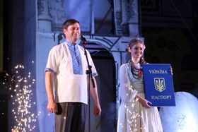Культурний мілітарист Олександр Книга