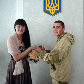 Вiйна вiйною, а шлюб — за розкладом