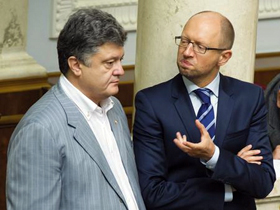 Війна війною, а піар за розкладом