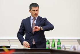 Один VS сто двадцять один