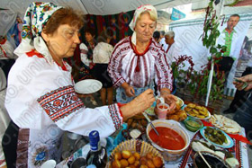 Перша поза конкуренцією