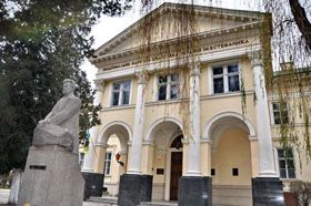 Архіви Львівської бібліотеки імені Василя Стефаника можуть відчутно збідніти.
