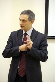 Денис Богуш: «Народ збіднів, і його простіше купити, ніж вигадувати якісь нові ходи»