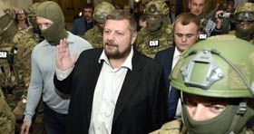 «Тобі сидіти, а тобі не сидіти»