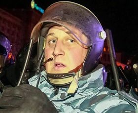 Руки, що катували