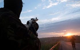 Бачиш ворога? Вогонь!