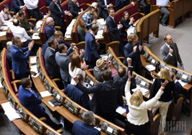 Під покровом ночі