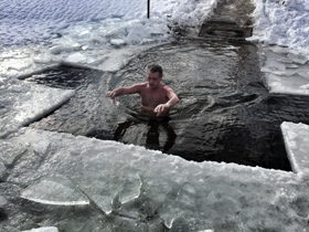 Золотий час у святій воді