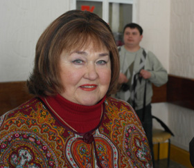 Земне тяжіння залюбленої в небо