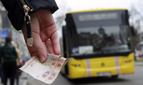 «Титанік» іде на таран