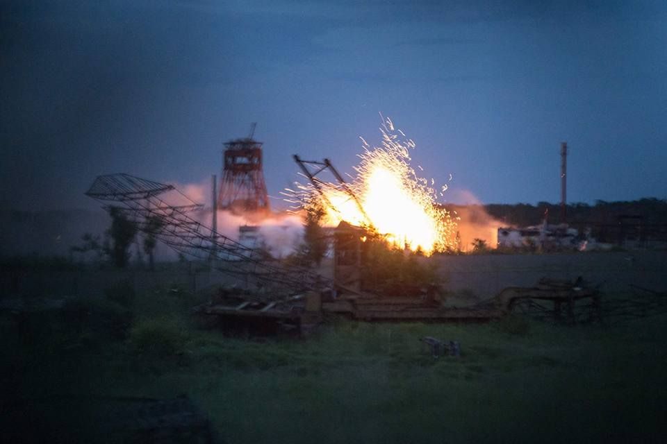 Шахта "Бутівка" від обстрілів обвалилася: є жертви (фото)