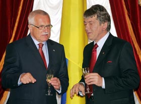 Євроскептик допоможе Україні?