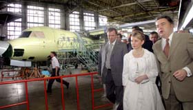 Авіазаводам — мирову