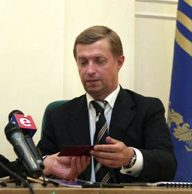 Реставрація, кадрова ротація чи деполітизація?