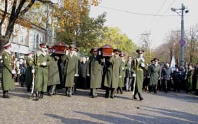 Ресторани — під тканиною