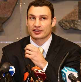 З рингу — в політику