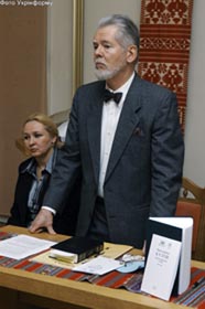 Куліш по­вер­та­ється